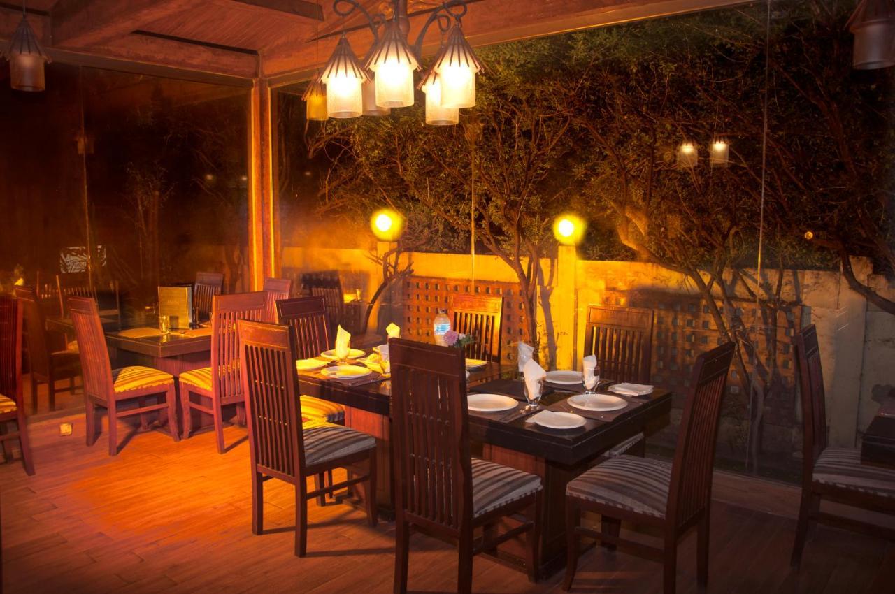 Royal Elegance Hotel Lahore Exterior foto